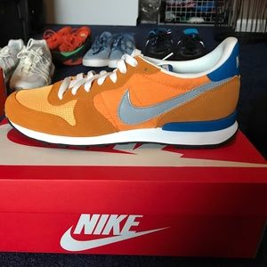 Nike internationalist