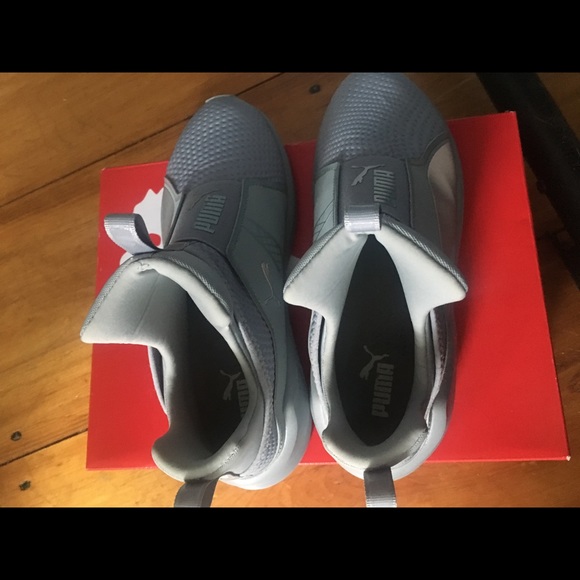 New Grey Puma FIERCE Women's Training Sneakers - Picture 4 of 4
