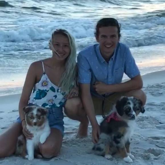 Meet your Posher, Angelica - Picture 1 of 1