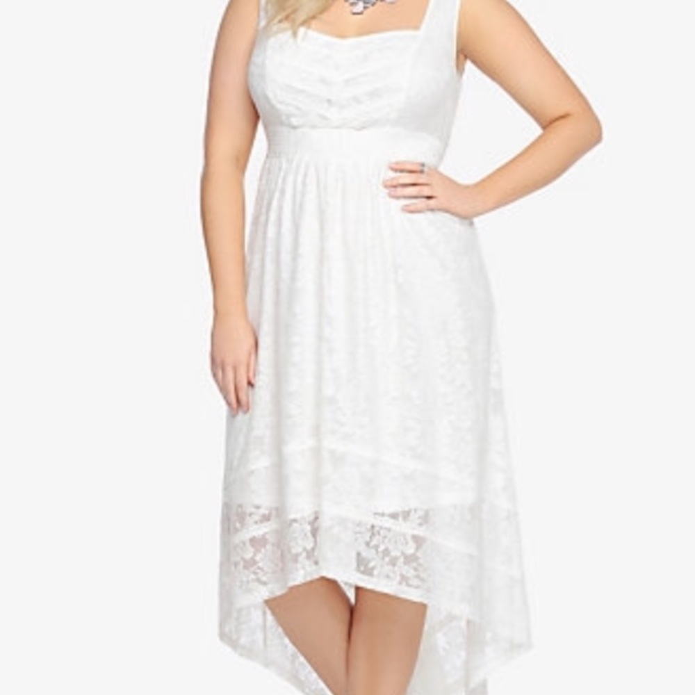 🆕Torrid ivory lace hi low dress