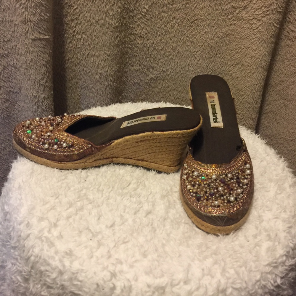 Brown wedges