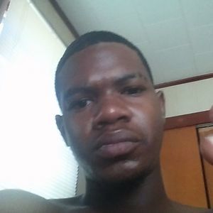 Meet your Posher, Emmanuel