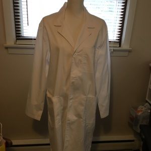 BNWT WOMENS lab coat