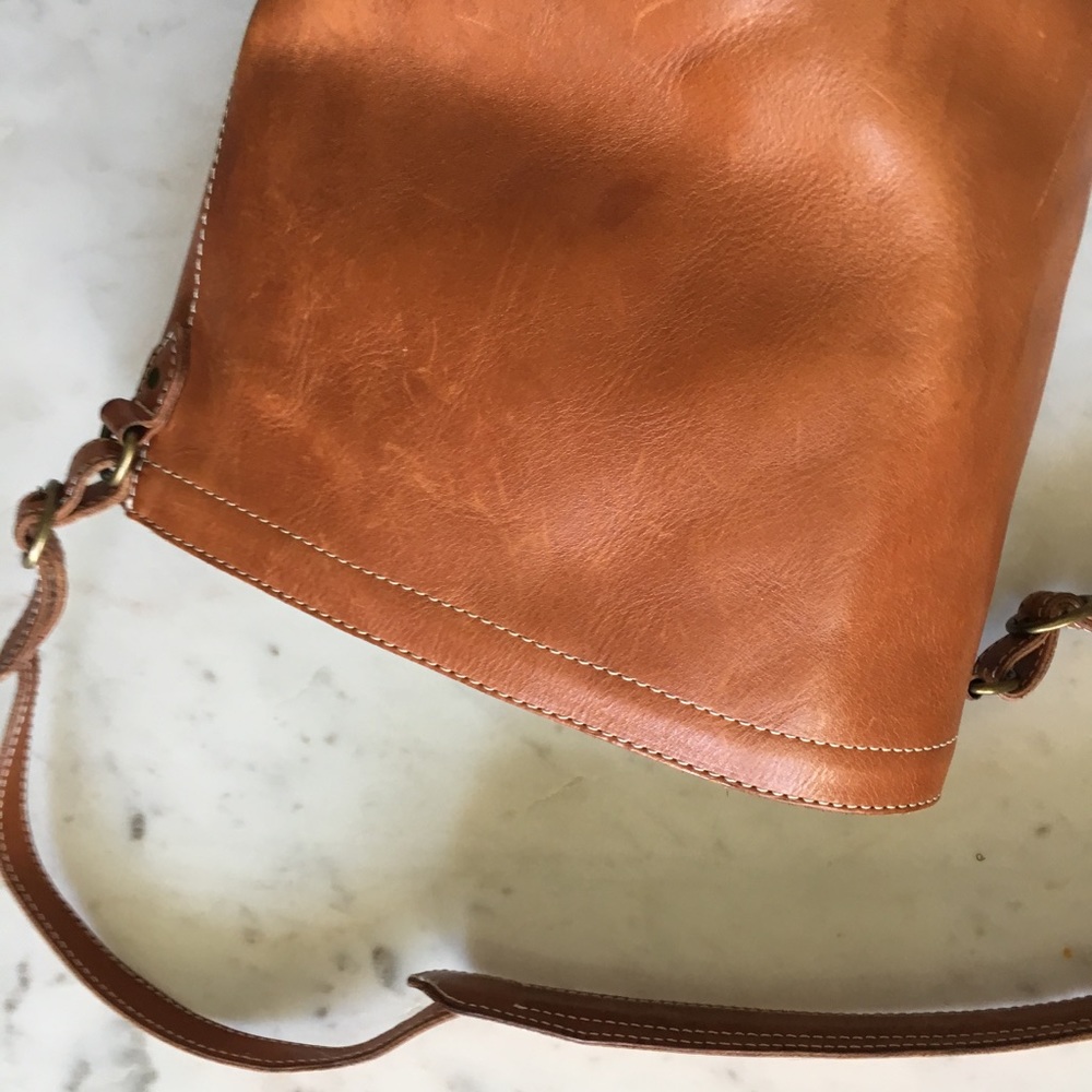 Madewell rivet and thread bucket bag