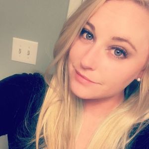 Meet your Posher, Aundra