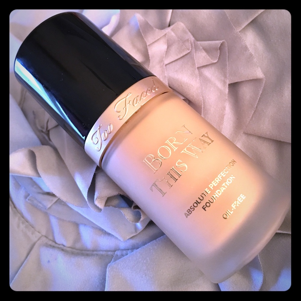 Too Faced Born This Way - Warm Nude