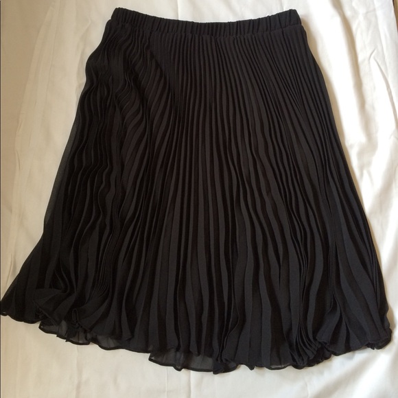 Maison Jules Dresses & Skirts - Maison-Jules-Skirt