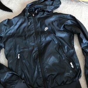 Nike women's windbreaker