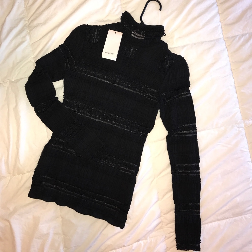 Designer Lace Turtleneck Size Small