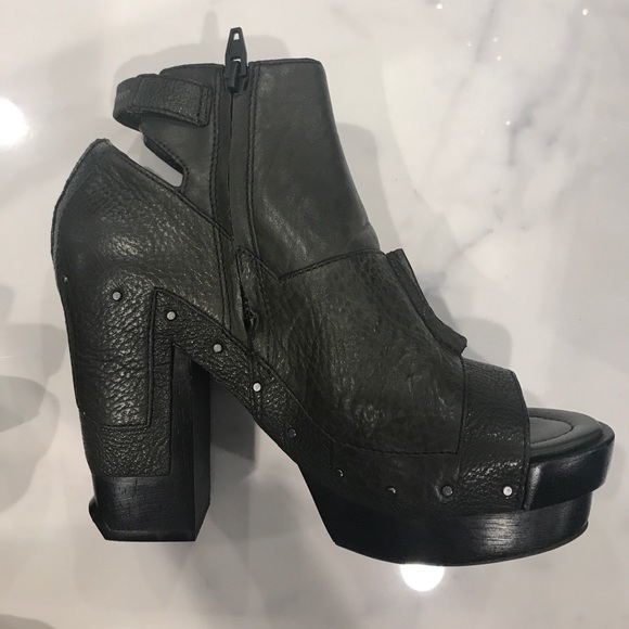 Brand new Alexander Wang booties - Picture 2 of 4