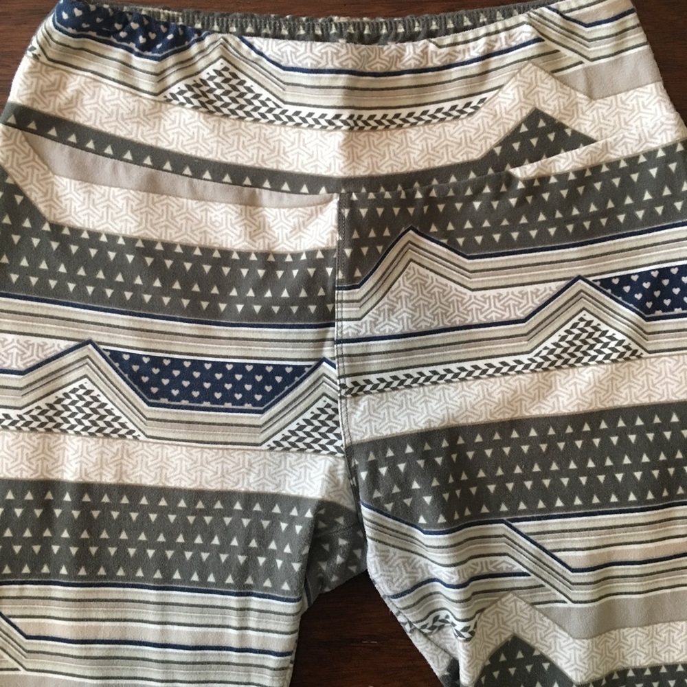 🔴🔴🔴SOLD🔴🔴🔴LuLularoe leggings🦄