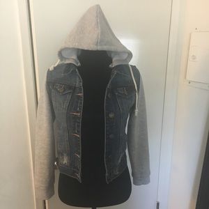 Jeans jacket with hoodie