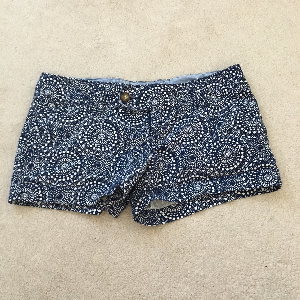 Printed blue shorts