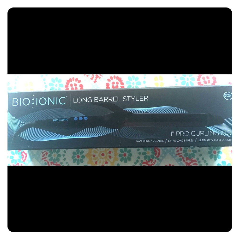 Bio Ionic long barrel 1 inch styler curling iron