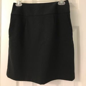 LOFT black pencil skirt with pockets!