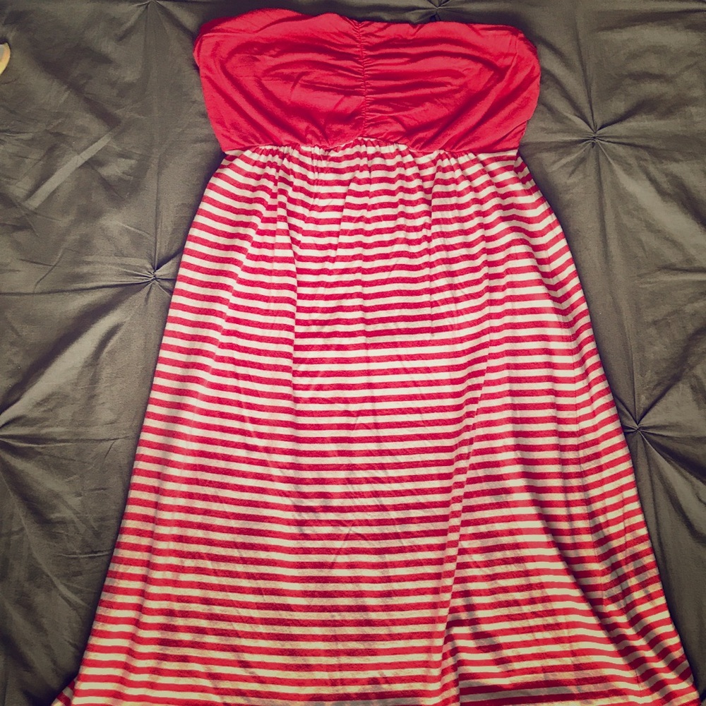 Strapless coral + white dress