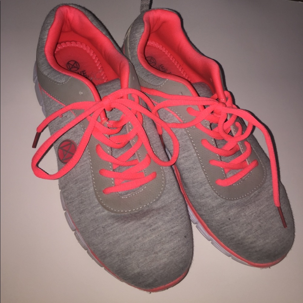 Running or everyday shoes