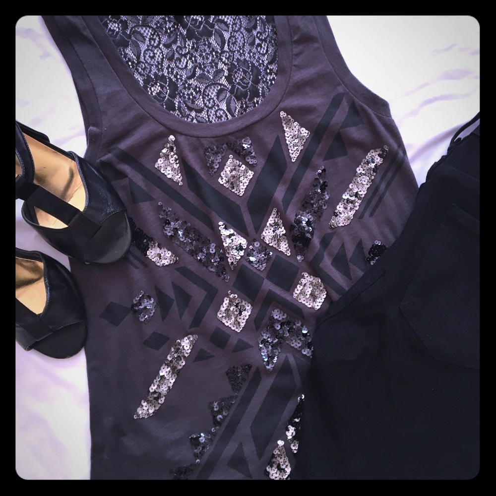 Express street style tank! Soooo cute!