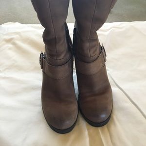 Halogen boots