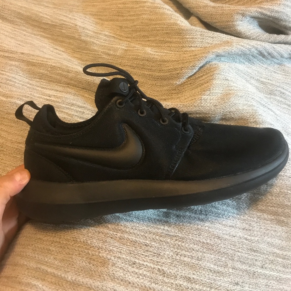 SOLD BRAND NEW Roshe two