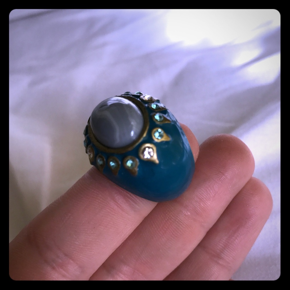 Lia Sophia size 7 turquoise cocktail ring