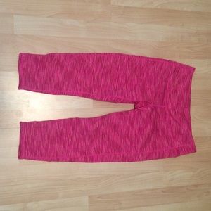 Athleta Pink Space Dye Chaturanga Crops Capri M
