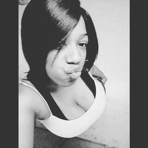 Meet your Posher, Desiree