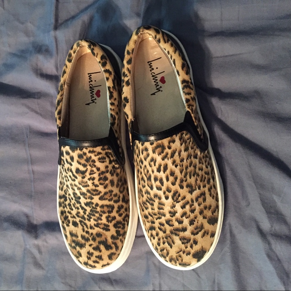 Leopard print sneakers