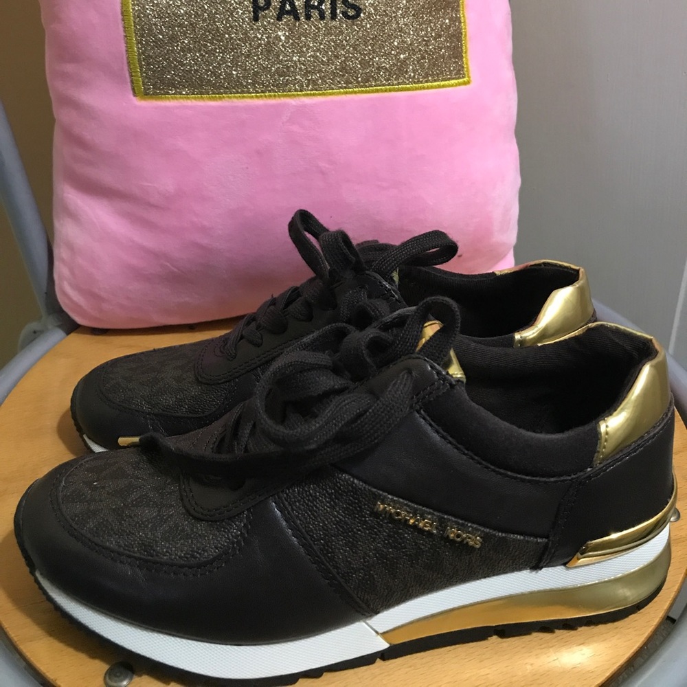 brand new. Excellent condition 👌🏼