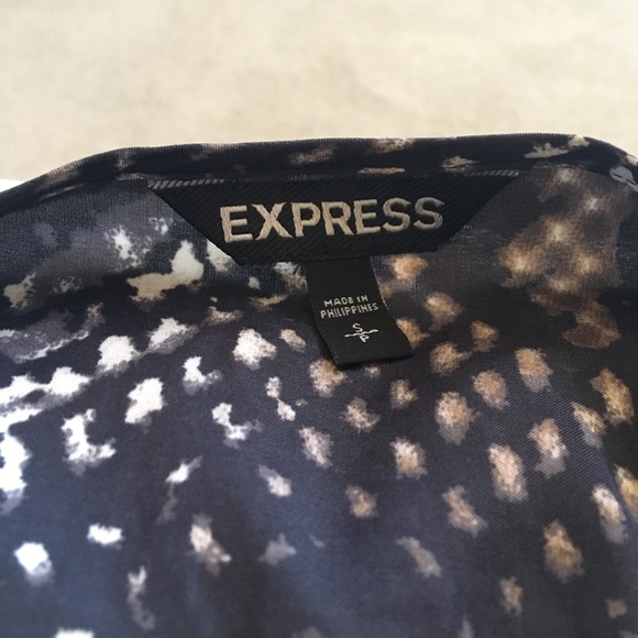 Express short dress - Picture 4 of 6