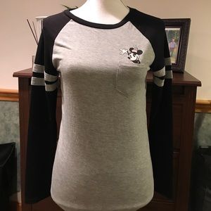 Disney Minnie Mouse Long Sleeve Pocket T-Shirt!