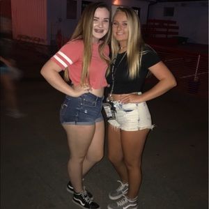 Meet your Posher, Whitney