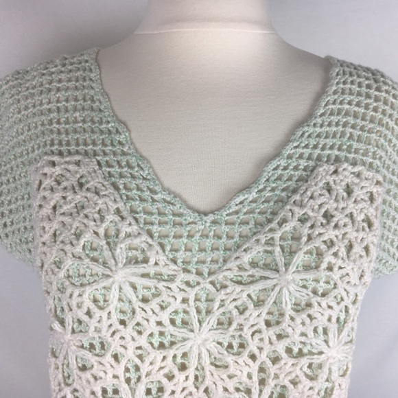 Lace overlay sweater - Picture 2 of 5
