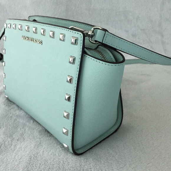 Michael Kors Selma Stud Md Messenger Add'l Photos - Picture 6 of 8