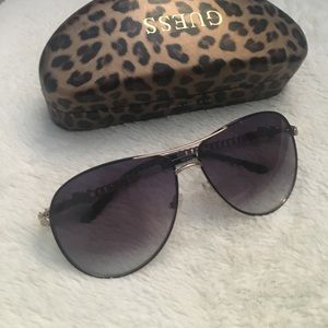 Guess Aviators