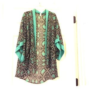 Light-weight cardigan