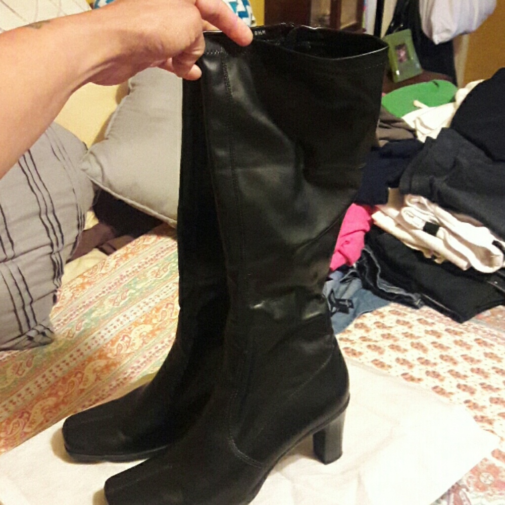 Stretch  boots
