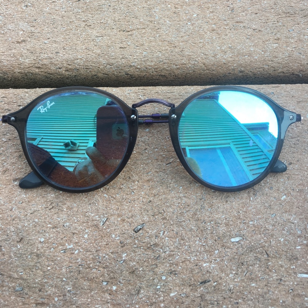 Ray bans! Blue/green tint