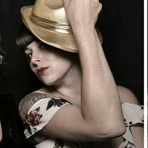 Meet your Posher, Amanda