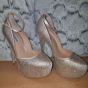 Steve Madden Reinstone and Gold heels