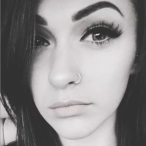 Meet your Posher, Skylar