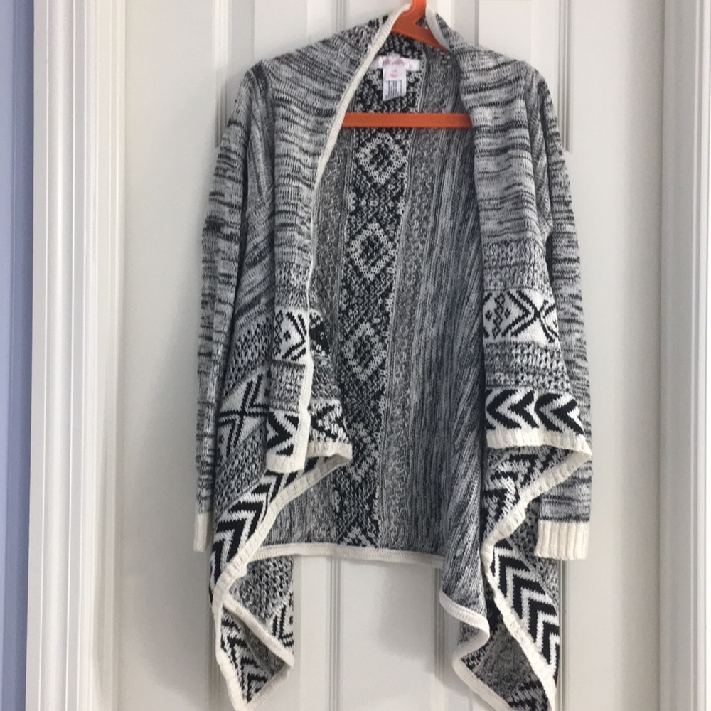 Long flowy sweater, size large