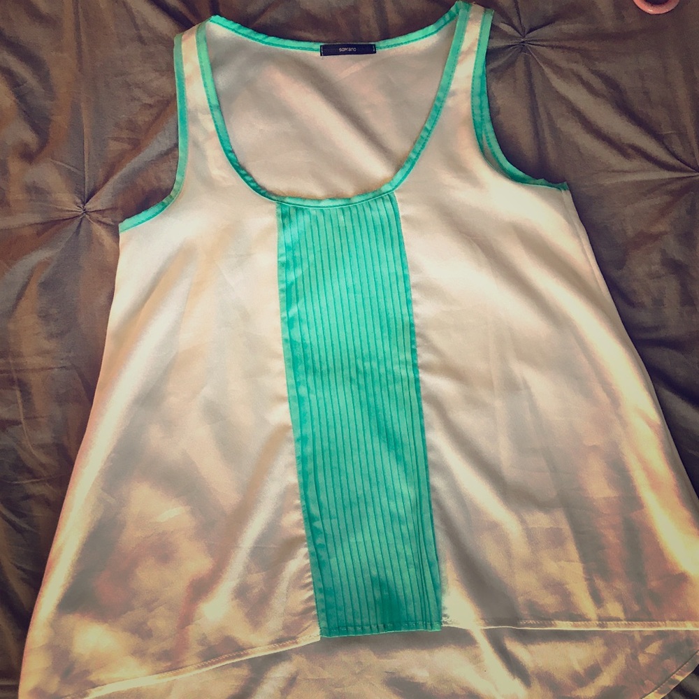 High-low white + mint tank