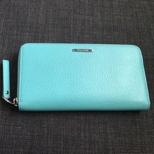 Authentic zipper wallet