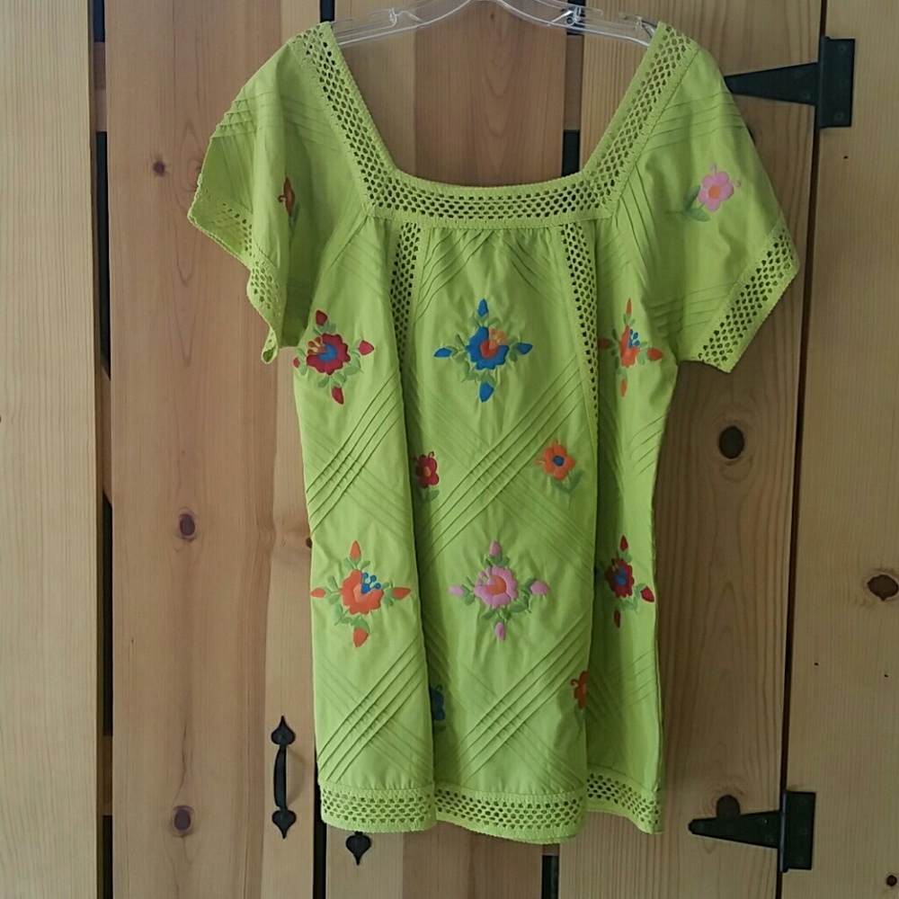 CLEARANCE!!!!!! Lime Green Embroidered Tunic