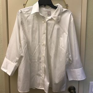 NWT 2X Old Navy White Shirt