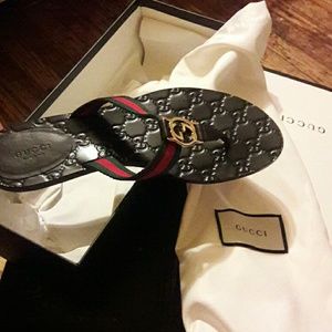Gucci slides