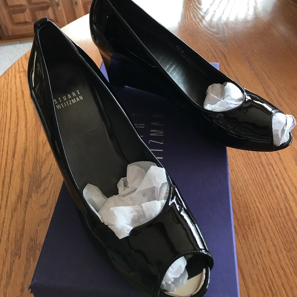 REDUCED!!!   Stuart Weitzman Wedges!!