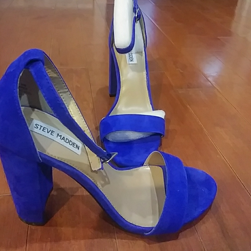 BRAND NEW STEVE MADDEN HEELS W/ Free 