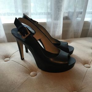 BRAND NEW MICHEAL KORS HEELS